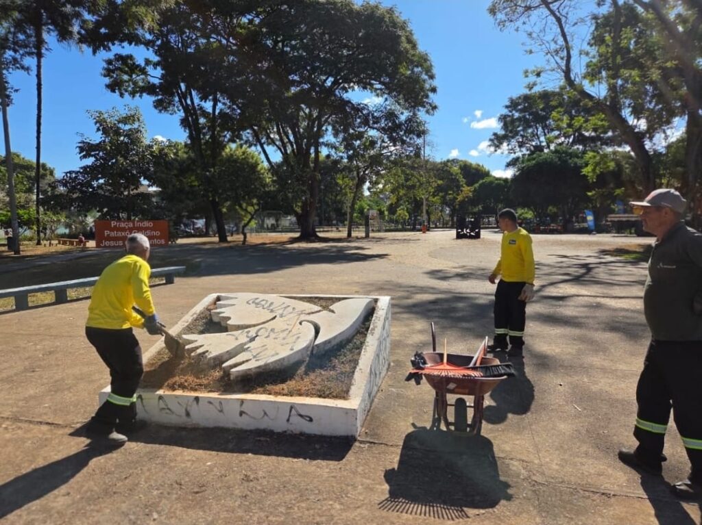 Praça do Índio Galdino ganha mutirão de limpeza. A ação faz parte da Administração do Plano Piloto e reforça cuidados com o espaço público