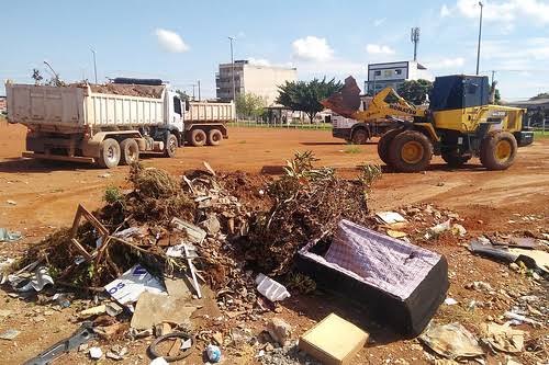 Força-tarefa retira mais de 2,7 mil toneladas de entulho em Ceilândia