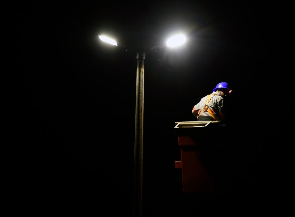 Ceilândia mais iluminada e segura com mutirão de manutenção