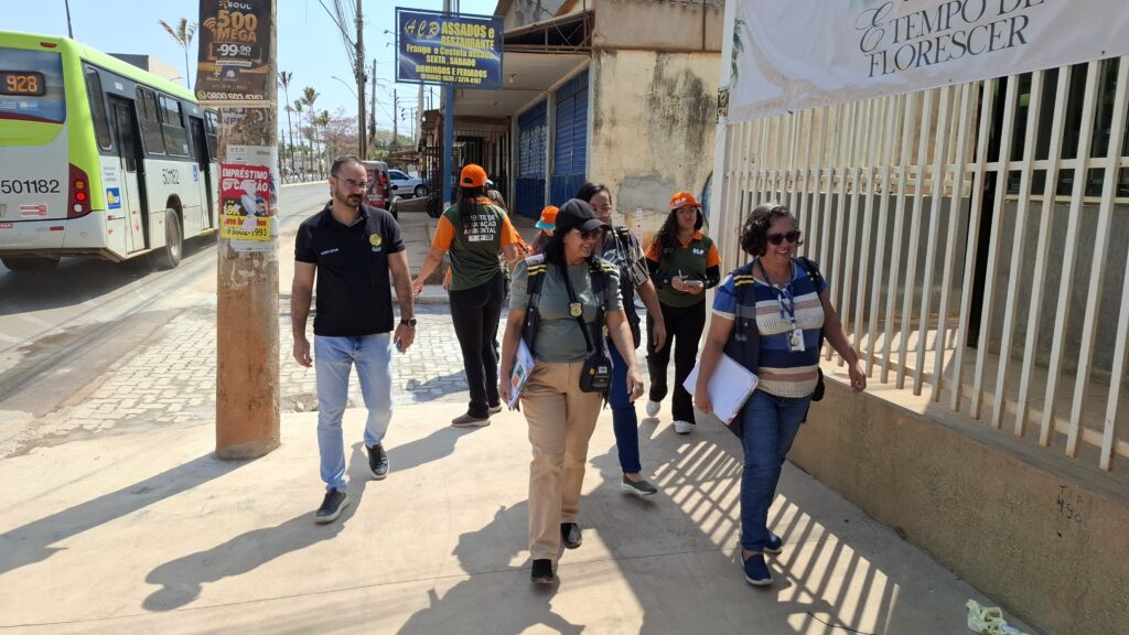 Administração, SLU e DF Legal fazem ação conjunta