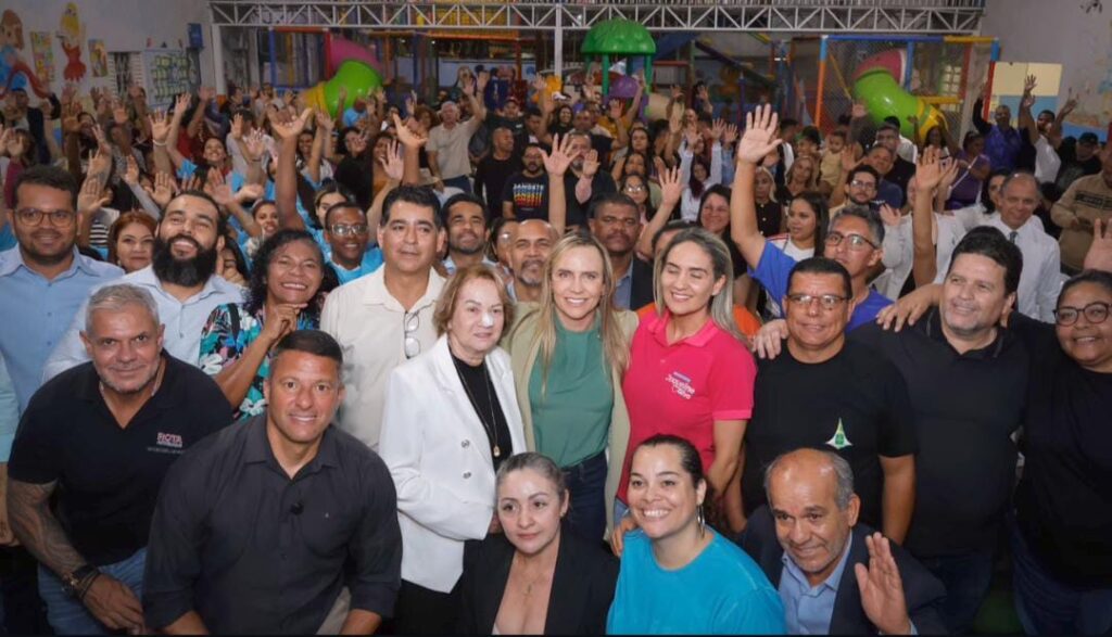 AS ENTIDADES REPRESENTATIVAS DOS IDOSOS DE TODO O DF ESTÃO EM FESTA COM IBANEIS E CELINA LEÃO.