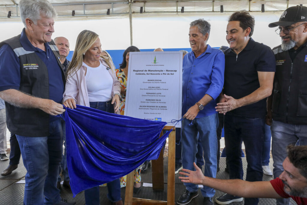 GDF inaugura Regional da Novacap em Ceilândia/Sol Nascente e entrega 1,2 mil contêineres para descarte de lixo