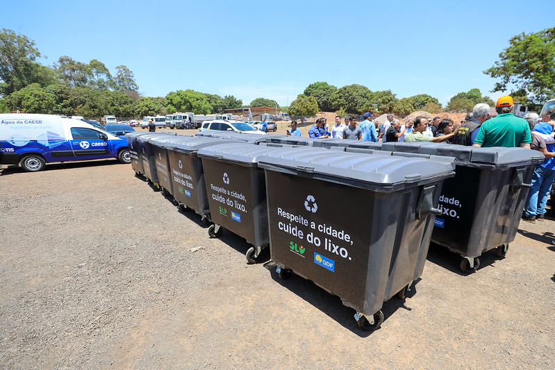 Ceilândia recebe 40 contêineres de lixo para reforçar a limpeza da região
