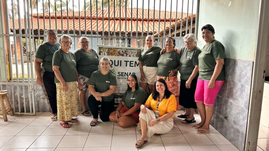 Oficina de Bordado em Pedraria em Chinelo valoriza o empreendedorismo feminino na área rural de Ceilândia