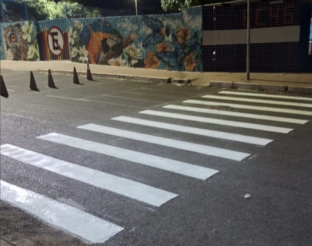 Revitalização de faixas de pedestres avança em Ceilândia