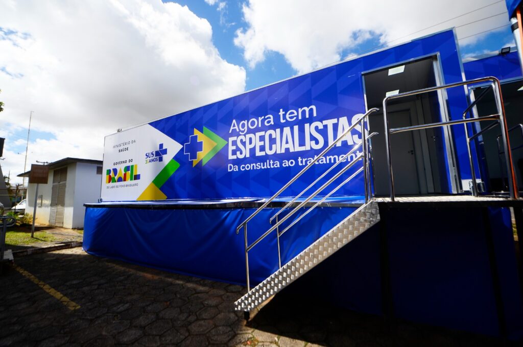 Secretaria de Saúde amplia acesso à tomografia com unidade móvel em Taguatinga