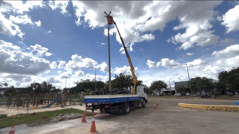 Praça do Trabalhador tem iluminação totalmente restabelecida após furto de cabos em Ceilândia