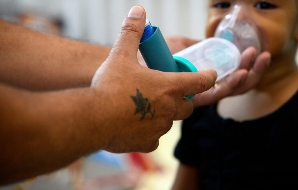 Infecções respiratórias: sazonalidade exige atenção redobrada com crianças asmáticas e que possuem alguma deficiência